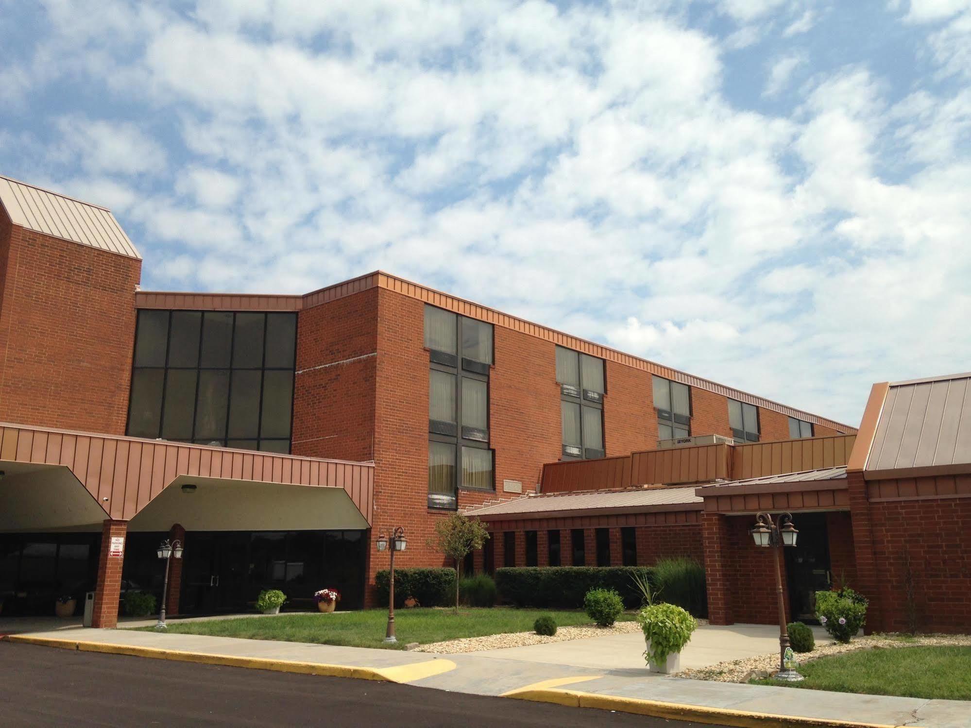 Ramada By Wyndham Wentzville Eksteriør bilde