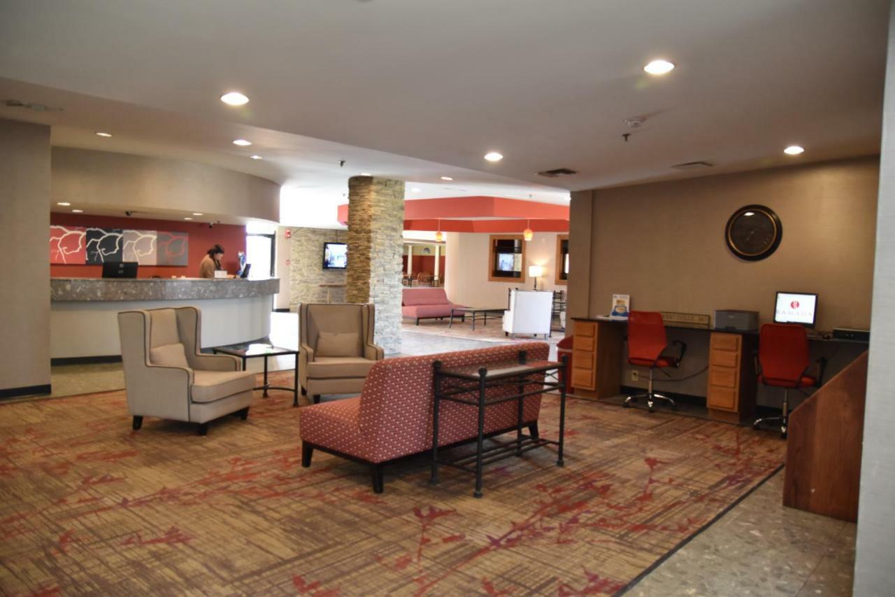 Ramada By Wyndham Wentzville Eksteriør bilde